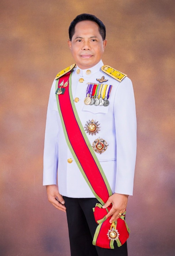 นายชูศักดิ์  สุทธิ